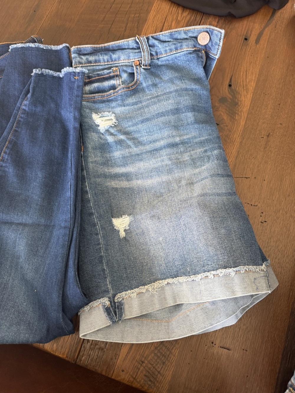 Cropped Distressed Two-Tone Blue Denim Jeans - Women's Ankle